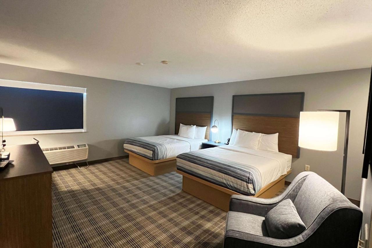 Americinn By Wyndham Marshfield Exteriör bild